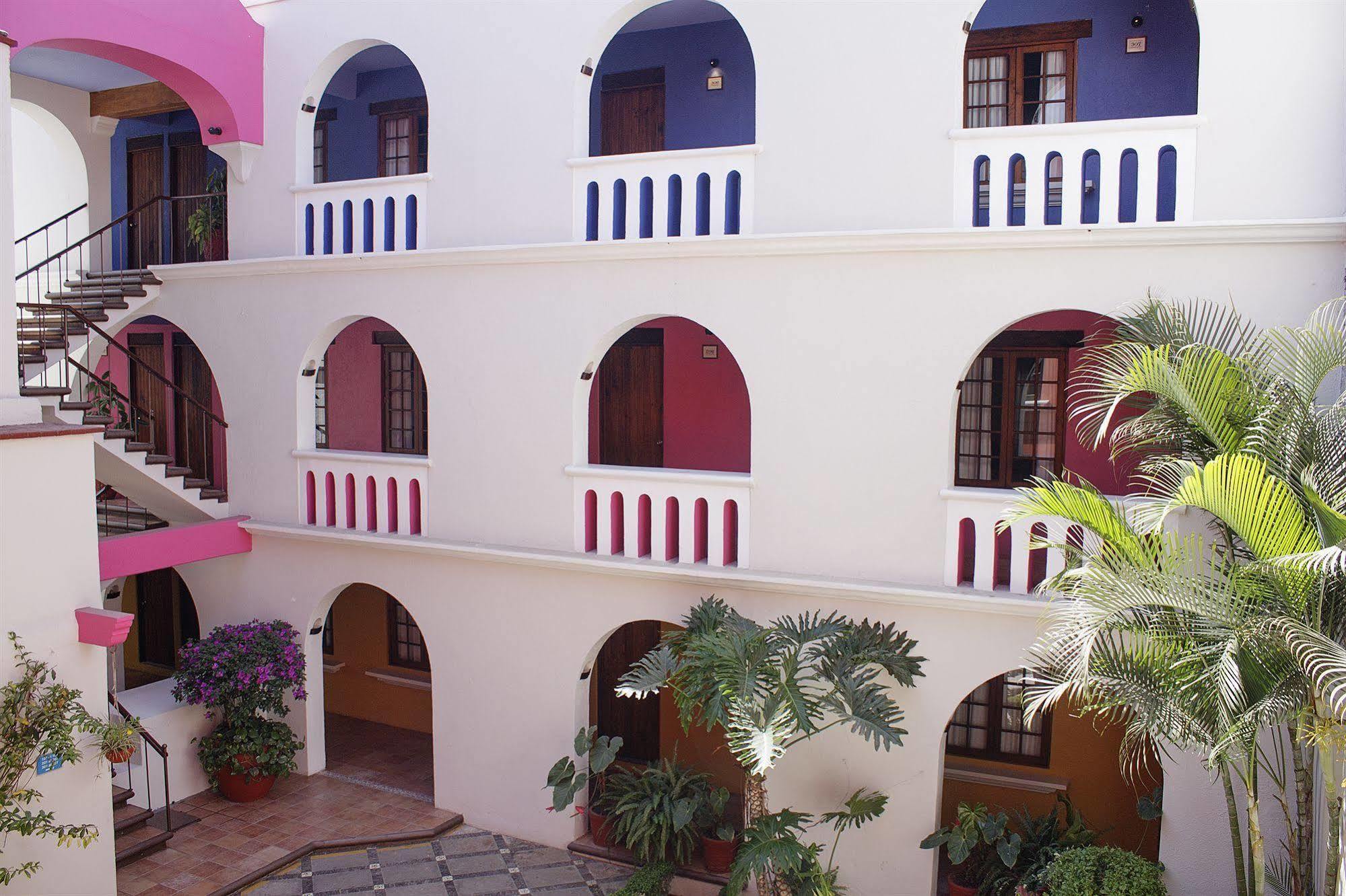 Hotel Trebol Oaxaca Экстерьер фото